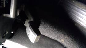 547.gm6u10 Cadillac Cts 2010 Emergency Brake Pedal