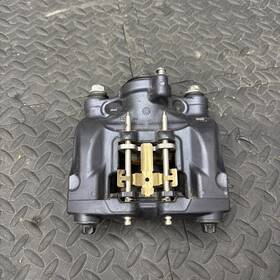 547.gm1x22 Chevrolet 2023 C8 Corvette Driver Left Rear Emergency Brake Caliper