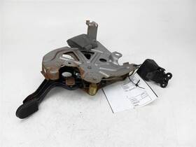 547.ch1e07 Chrysler 2007 Pacifica Emergency Park Brake Pedal