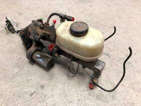 540-01270c Ford Truck 99-02 F250 Super Duty Used 7.3l 4x4 Power Brake Booster W Master Cylinder