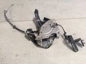 547.fd8m05 Ford Truck 05 F250sd E-brake Pedal And Release Handle 18361