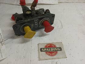 547.kwhc94 Kenworth 1994 T800 Air Park Brake Valves 11327633