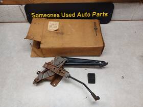 2275738 Mopar 1946401 Nos 1962 Dodge Lancer Plymouth Valiant Emergency Brake Assembly 61