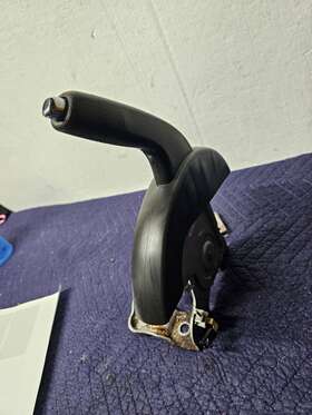 547.da1i19 Nissan Emergency Park Brake Handle Fits Sentra S 2019