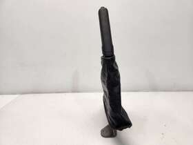 547.gm2l09 Pontiac 2009 Vibe 2.4l / At Emergency Brake Handle