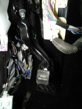 547.to1k17 Toyota 2017 Camry Emergency Brake Pedal