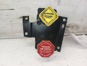 9366490310 Volvo 547.vohc09 Vnl Air Park Brake Valves 10863037