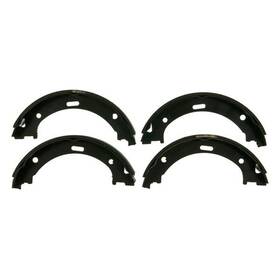 Z868 Wagner For Nissan Titan 04-15 Quickstop Bonded Organic Rear Parking Brake Shoes