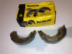 Monroe / Rear Shoes Hyundai Santa Fe , Tucson Kia. Fixed Price $9.50.