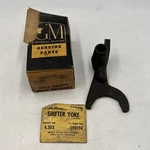 Nos 1931-1947 Chevrolet 4SPD Shift Yoke 590514. Fixed Price $26.25.